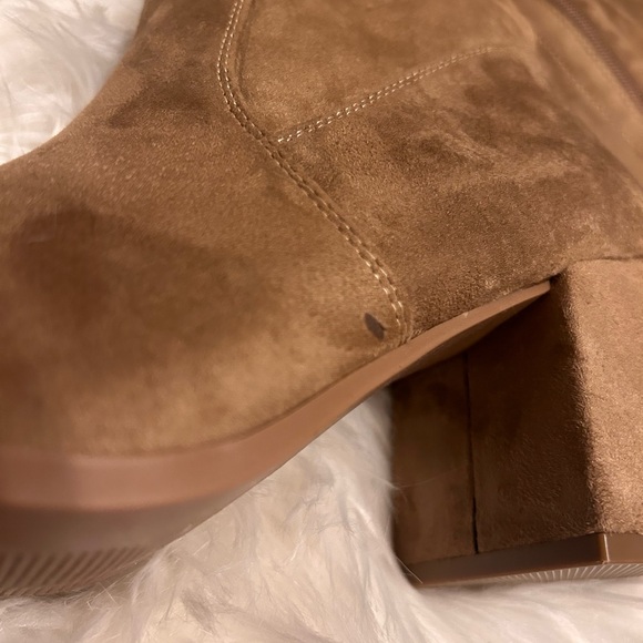 NWT Torrid Over-the-knee boot with wide calf boot: taupe 8.5 3” block heel - Picture 6 of 7